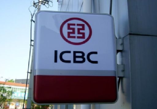富川导致灯箱发黄的原因有哪些?